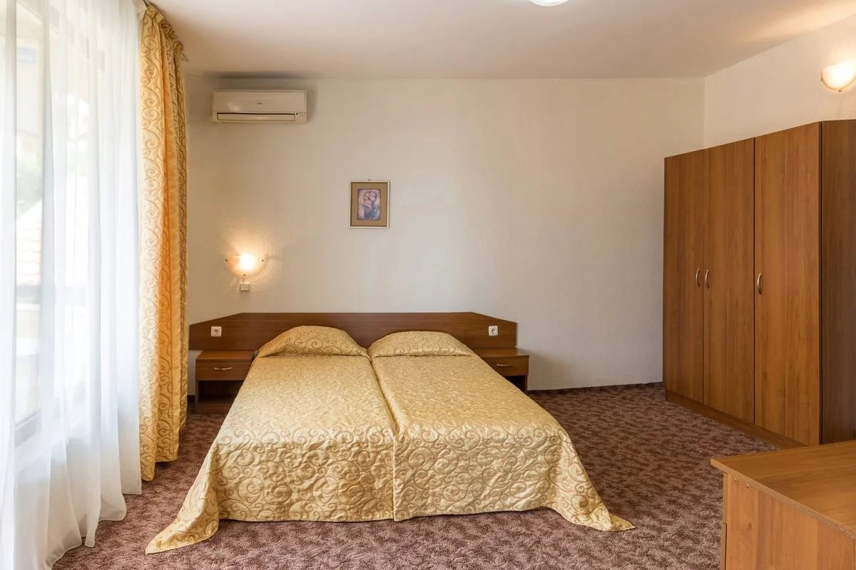 genada2019-04-apartament